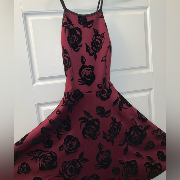 Burgundy Cross Back Dress with Black Velvet Roses Size XS - Picture 1 of 3